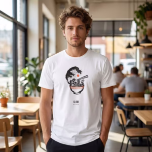 Camiseta Ramen blanca en modelo masculino